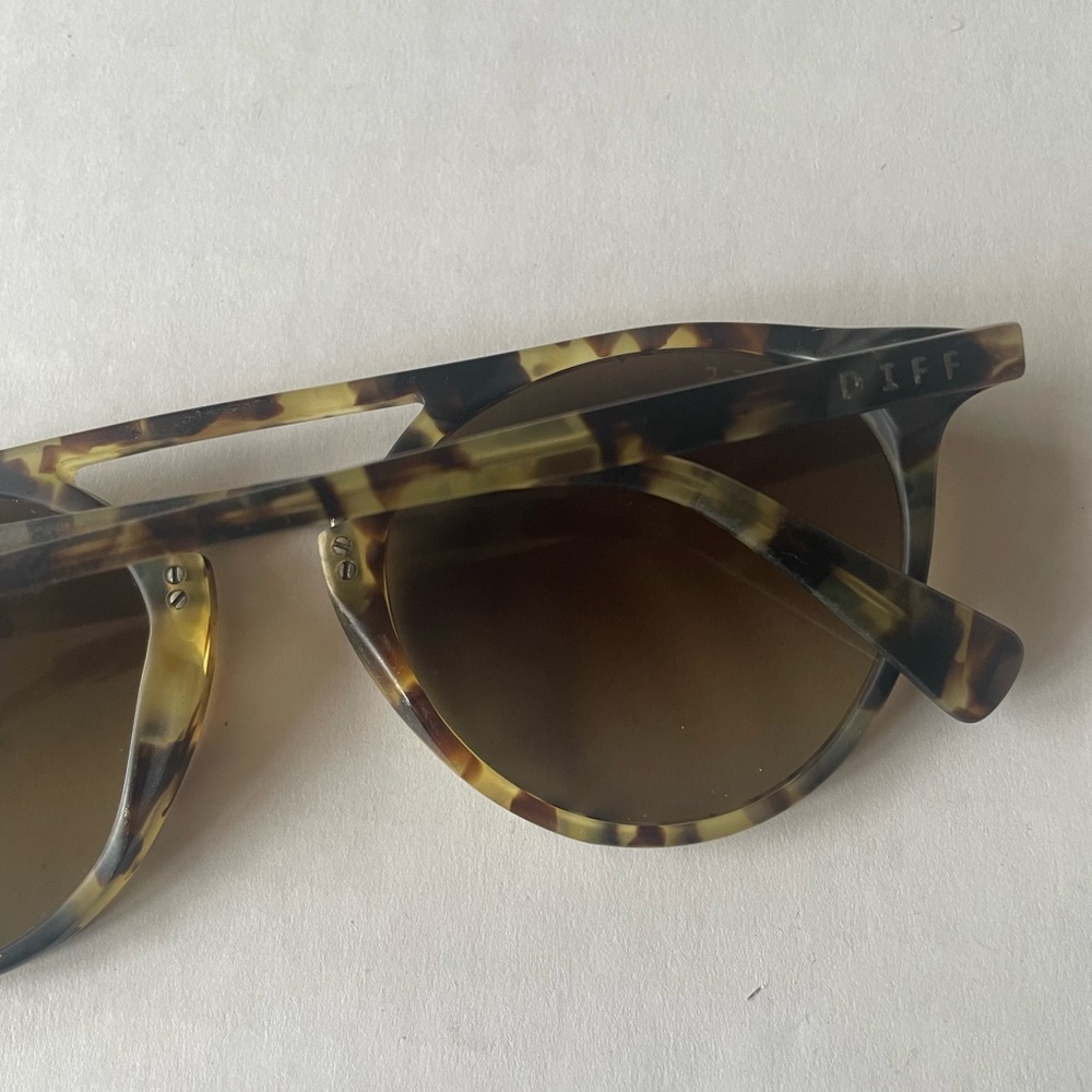 Diff Eyewear Mason Tortoise Frames Polarized Sung… - image 6